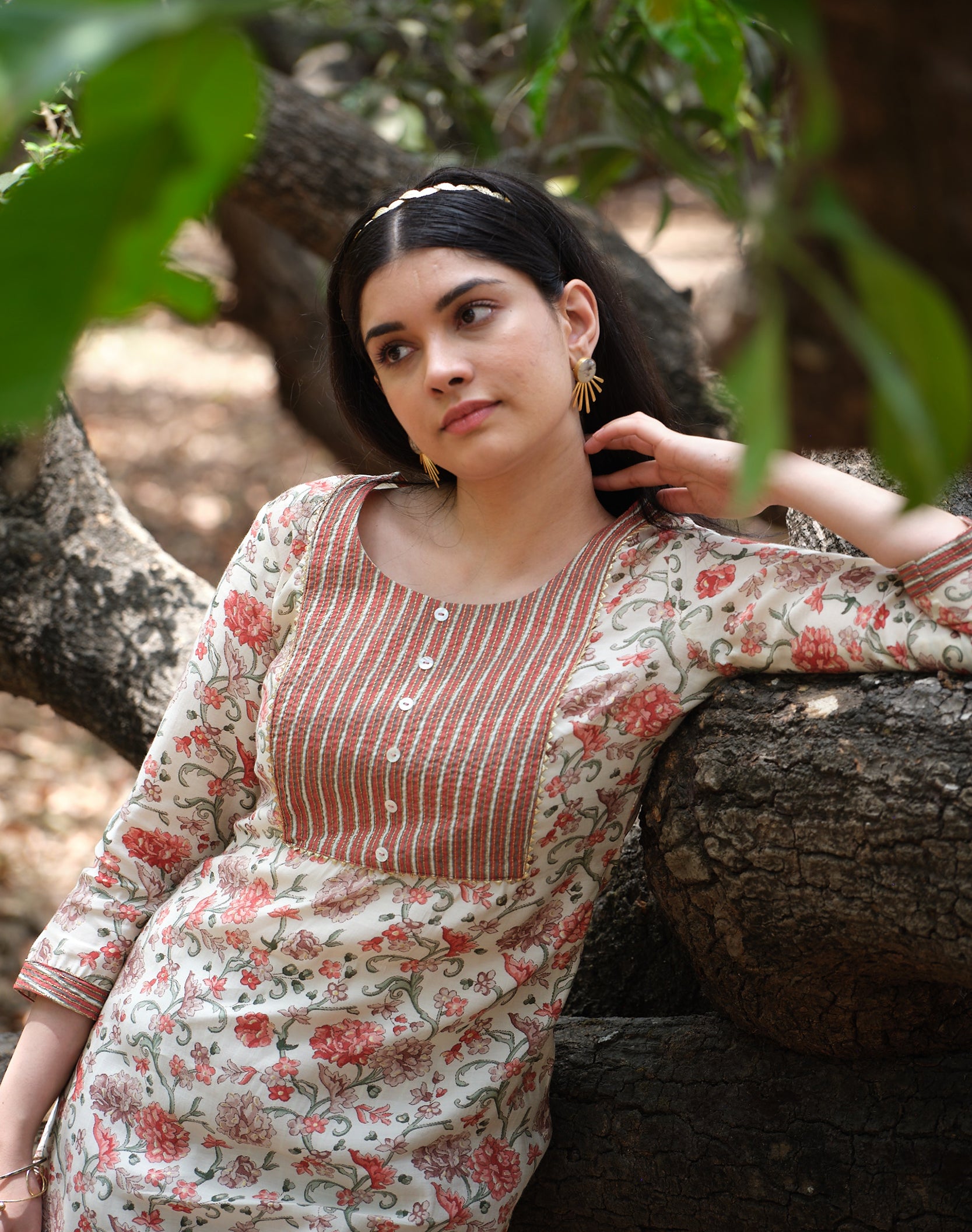 Floral Printed Kurta With Trouser - ARH1185AB