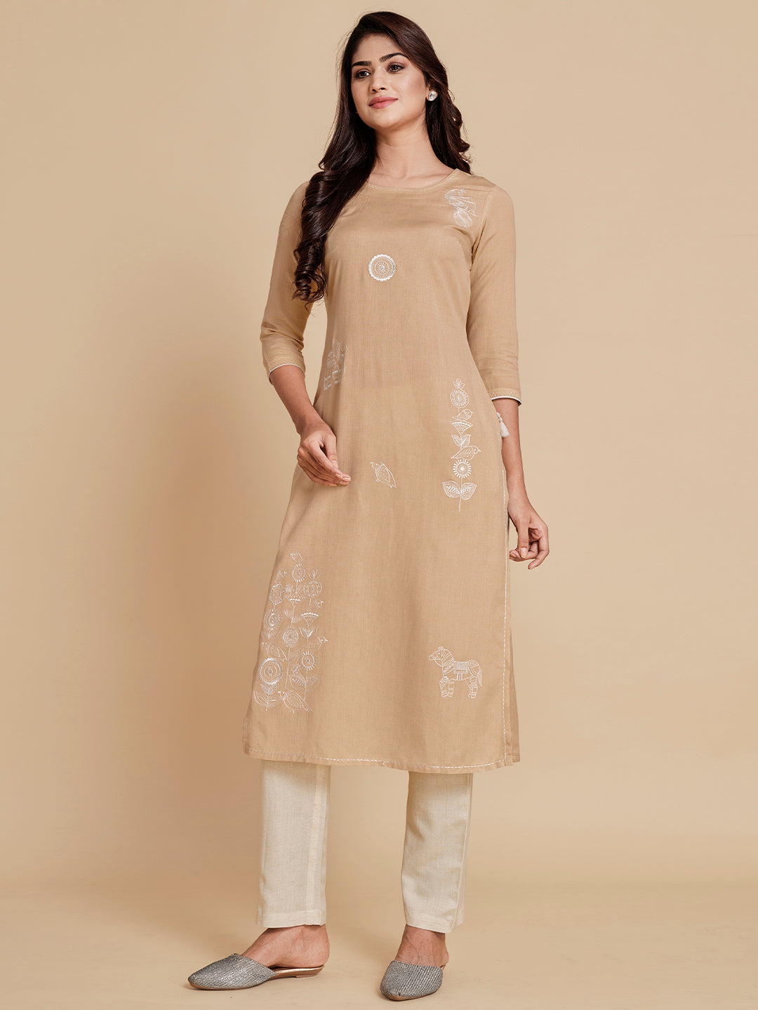 Embroidered Kurta With Trouser - ARH559