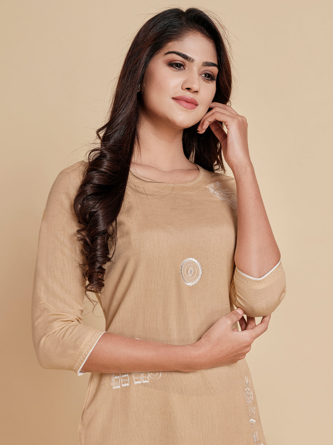Embroidered Kurta With Trouser - ARH559